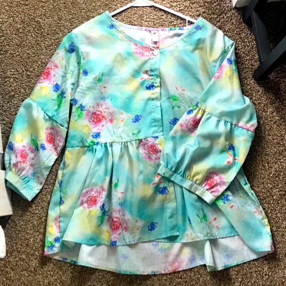 Top bundles 2🛍🛍 - Picture 5 of 8